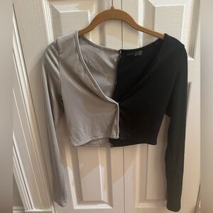 Long sleeve crop top
